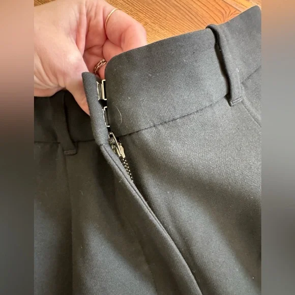 Aritzia - Wilfred, size 4, Black Pleated Trousers - Picture 4 of 11